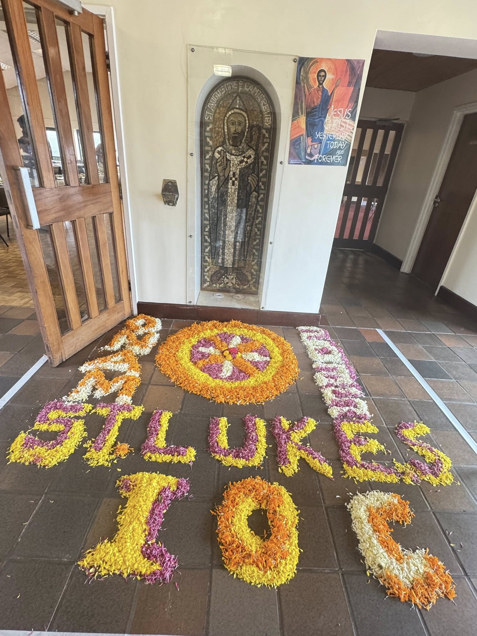 StLuke IOC in Onam Flowers